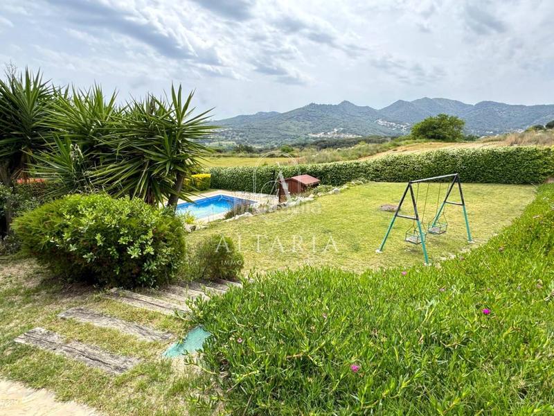 Foto 0e92099b-6b13-4754-b5fd-5311d27d4f86. Casa amb aparcament piscina a Urbanitzacions Mataró