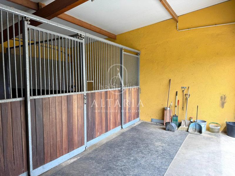 Foto 2e18b5b8-11cd-48e8-81e4-4f5440f3c512. Casa amb aparcament piscina a Urbanitzacions Mataró