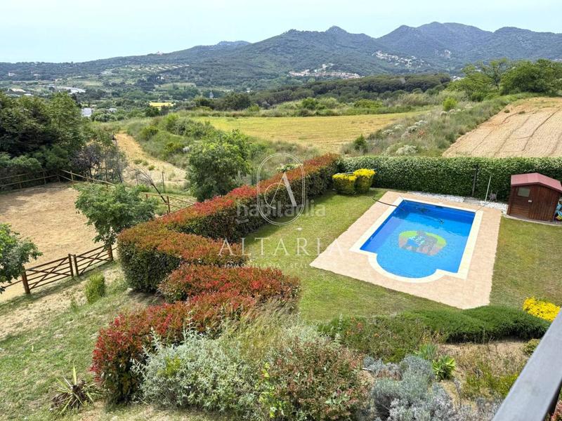 Foto 52192559-7d97-4caa-a4e8-ab232315c68a. Casa amb aparcament piscina a Urbanitzacions Mataró