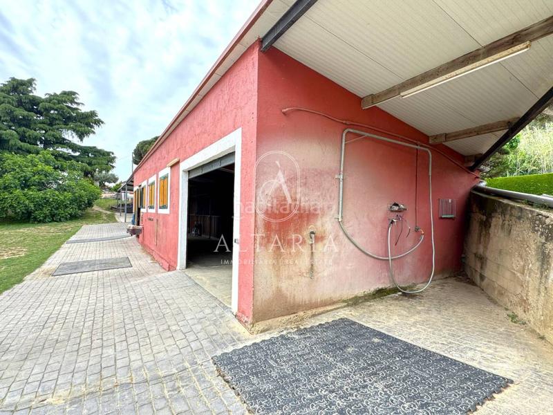 Foto 86cee35a-273d-44a9-b7dc-24fd9c2e44c2. Casa amb aparcament piscina a Urbanitzacions Mataró