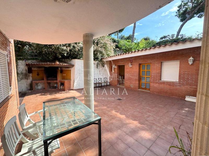 Foto 27322b88-4e51-4970-a907-b679fe0f9b22. Chalet con riscaldamento parcheggio piscina in Arenys de Munt