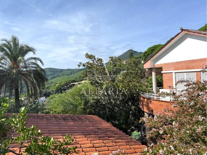 Foto 3502d083-f3ce-4756-88a3-6183d5fb8b60. Chalet con riscaldamento parcheggio piscina in Arenys de Munt