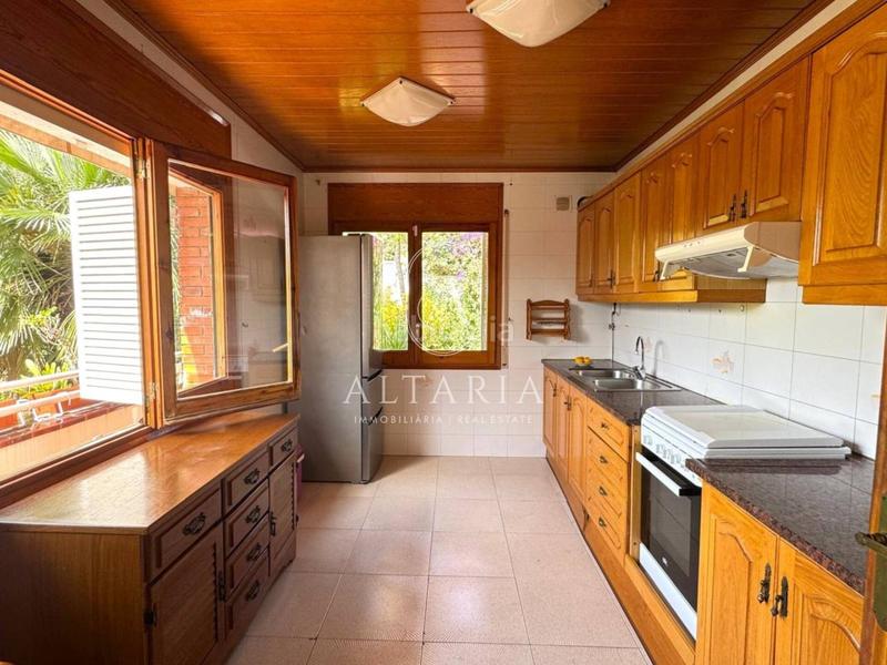 Foto dd1723ab-8145-43f5-983a-c2fad6bec3bc. Chalet con riscaldamento parcheggio piscina in Arenys de Munt