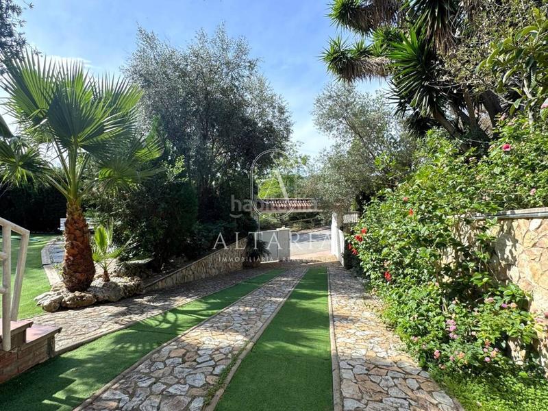 Foto fc46d648-d887-4e16-8584-7b150aa512ba. Chalet con riscaldamento parcheggio piscina in Arenys de Munt