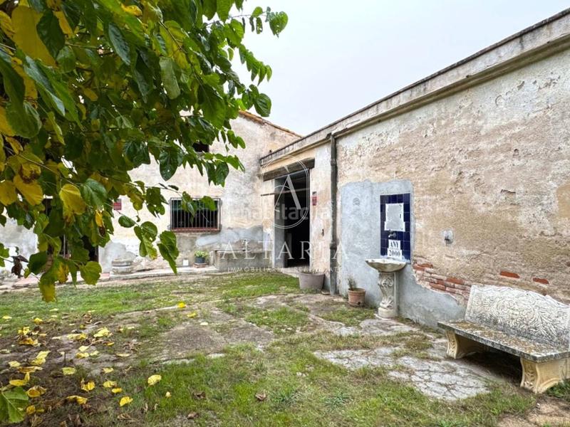 Foto 3db2888e-580e-4c71-91d7-758e4f41b283. Casale con parcheggio in Tordera Tordera