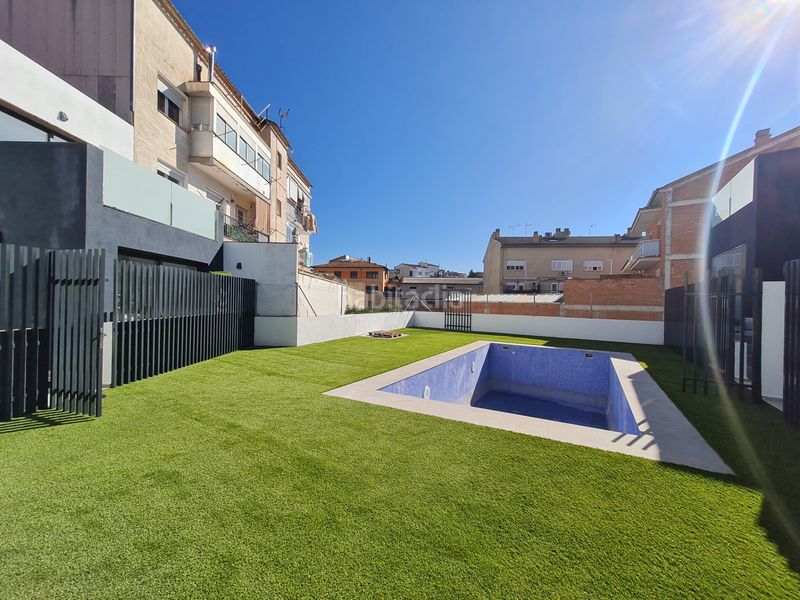 Foto 4bec69fe-b634-413e-a213-c2b36a1bfbce. Casa adossada amb calefacció aparcament piscina a Artés