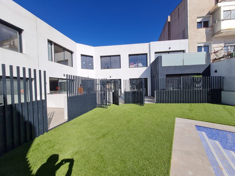 Foto 6b8a41cc-3b70-4a51-a5dc-c6e9064135e6. Casa adossada amb calefacció aparcament piscina a Artés