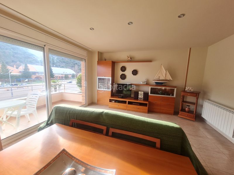 Foto b314f27d-56e9-4f17-aa15-965833ebaa22. Casa a schiera in carrer tarragona 38 in Puig-reig