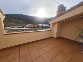 Semi detached house in Carrer tarragona 38