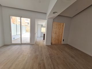 Lloguer Dúplex a Carrer de les abelles 74. Piso moderno y luminoso