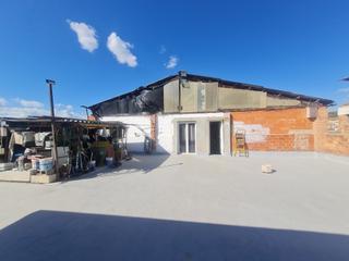 Nave industrial  Carrer molinet 77. Nave industrial economica