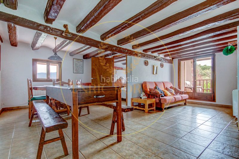 Foto 01b250d4-8284-4805-873d-ad73c06b9816. Masia a la rambla 2 a Dreta de l´Eixample Barcelona