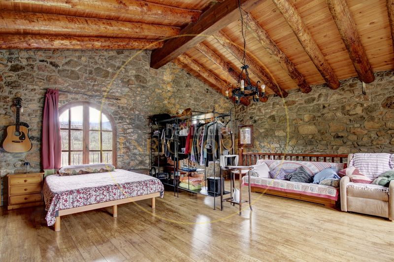 Foto 0255f3c1-4b53-494d-b5d9-5b4139f50ff3. Masia a la rambla 2 a Dreta de l´Eixample Barcelona