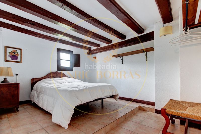 Foto 1e2b0f2b-630c-4c43-94d0-6bb70962faf4. Masia a la rambla 2 a Dreta de l´Eixample Barcelona