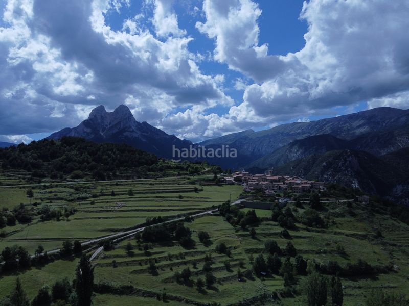 Foto b0d6d10a-a507-47ef-83b7-86bc8ca2b5f0. Masia a la rambla 2 a Dreta de l´Eixample Barcelona