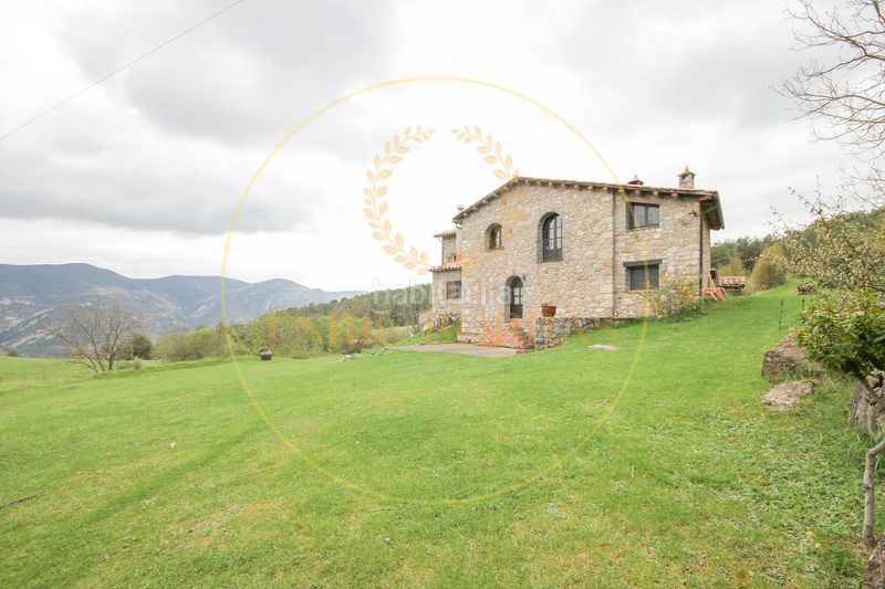 Foto dabb880f-5236-4142-ac89-fc61666a6168. Masia a la rambla 2 a Dreta de l´Eixample Barcelona