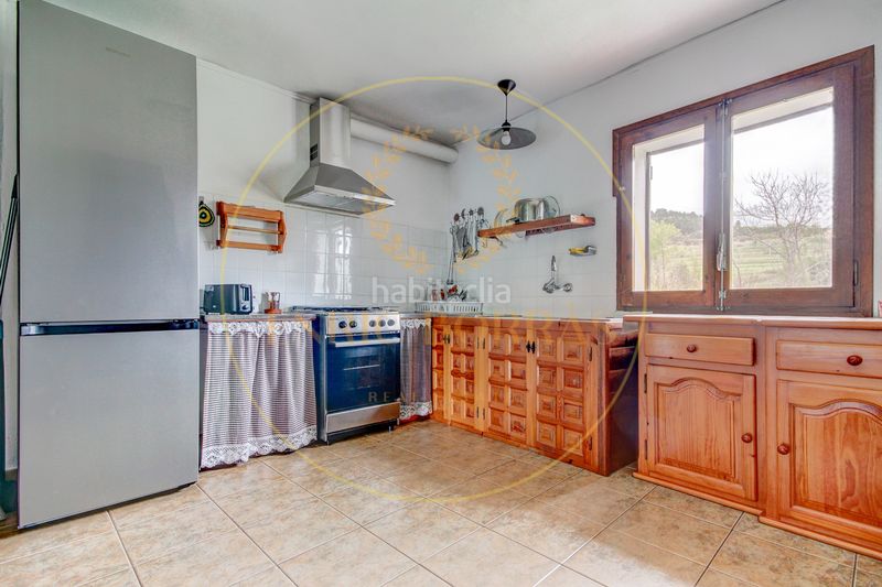 Foto f42f6f9e-1795-48d9-bf7f-2aa1e88acb0d. Masia a la rambla 2 a Dreta de l´Eixample Barcelona