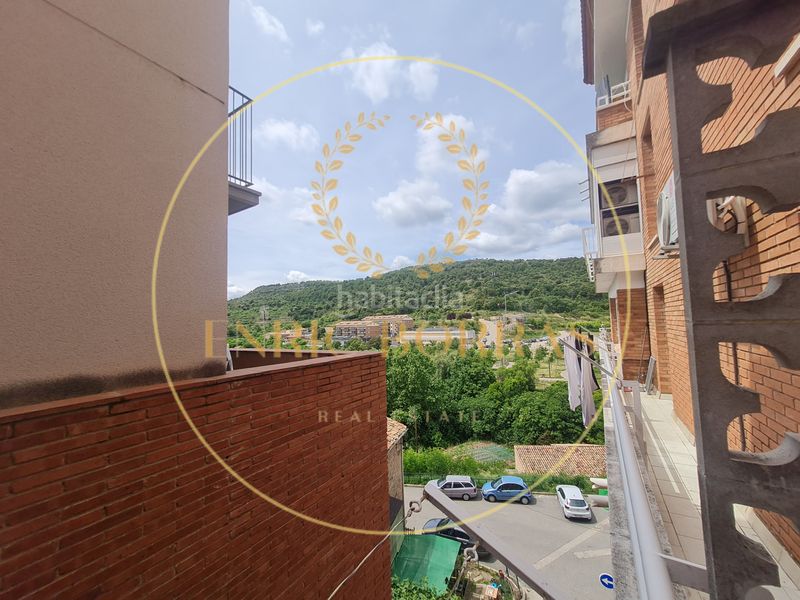 Foto 377b6463-08a6-4da4-90de-409daad8e8b0. Pis amb xemeneia calefacció aparcament a Puig-reig