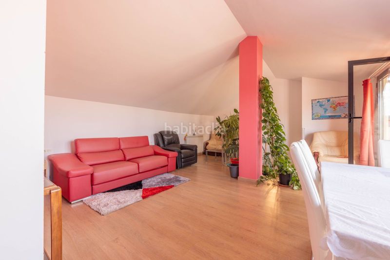 Foto e0c7ee03-e9e3-4a1c-a568-2c42c9750d98. Dúplex bonito duplex en Gironella