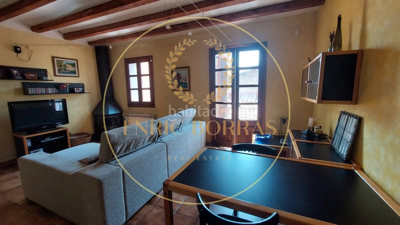 Foto 44c4c7c8-7934-4539-a47f-81f1c2f1d579. Maison avec cheminée chauffage parking dans Berga