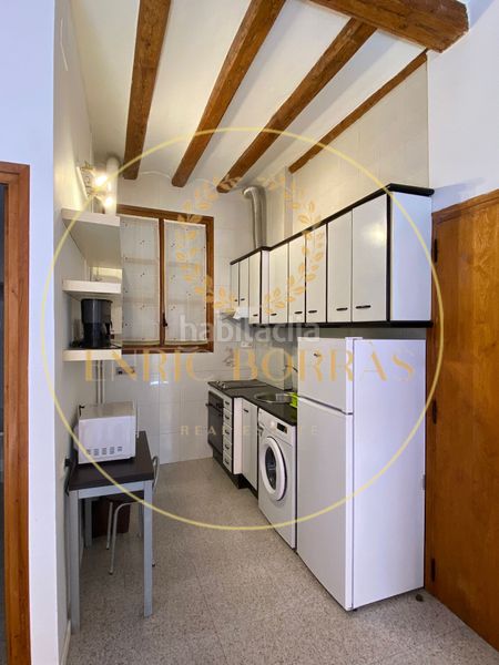 Foto 9d5d5314-5377-45d5-99ee-9dbc9a2e6b85. Maison avec cheminée chauffage parking dans Berga
