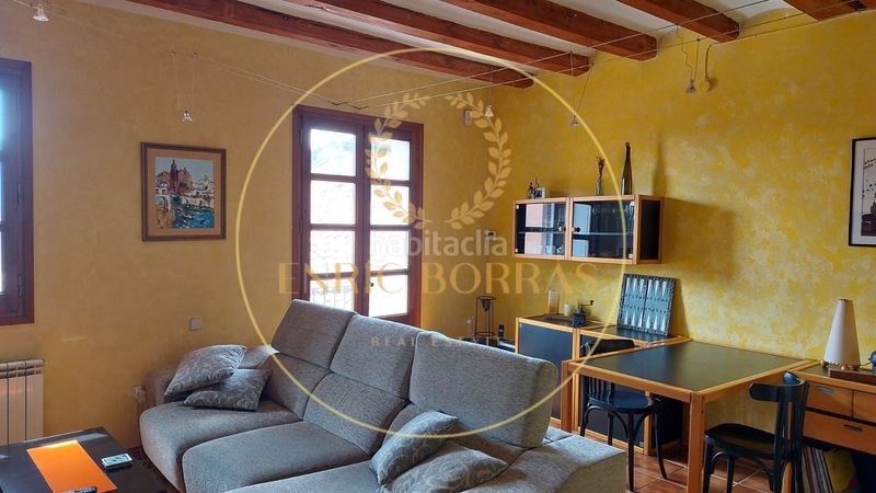 Foto fa0c5032-2d0c-4d13-b63b-36238056d360. Maison avec cheminée chauffage parking dans Berga