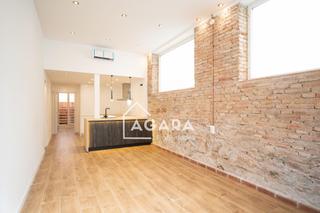 Appartement à Corbera de Llobregat. Piso moderno en el centro de corbera de llobregat