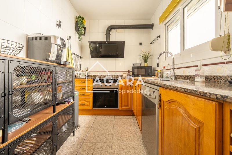 Foto b5d4d7b5-5bd3-4d6b-a25a-d13e9f6d0907. Pis amb calefacció aparcament a Centre Cornellà de Llobregat