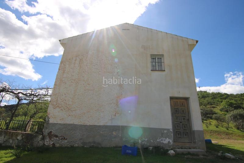Foto 8b5d4df3-e3ca-43f5-aee2-87543ca24504. Masía terreno rústico con vivienda en Guaro