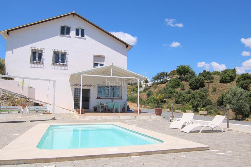 Foto 020bc727-3d25-4ed4-8332-99e0dfd644a2. Xalet amb calefacció aparcament piscina a Centro Alhaurín el Grande