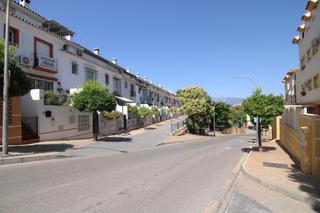 Masia a Calle caños 0. Casa adosada con tres habitaciones en zona céntrica