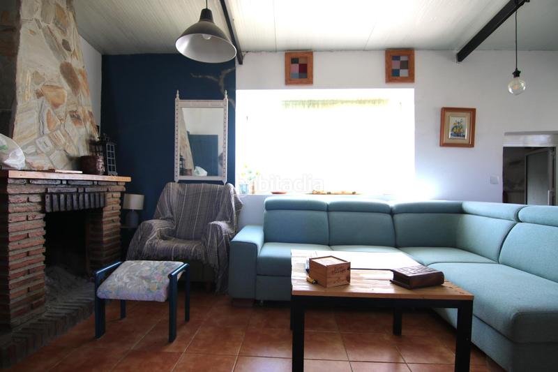 Foto 75f44af6-162a-4bd0-8009-5e7363bac81b. Masía parcela rural con casa, almacen y alberca. en Coín