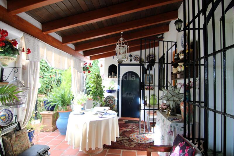 Foto 1920585d-1f0b-4fda-aec8-4bbb3afe1709. Chalet mit parking in Coín