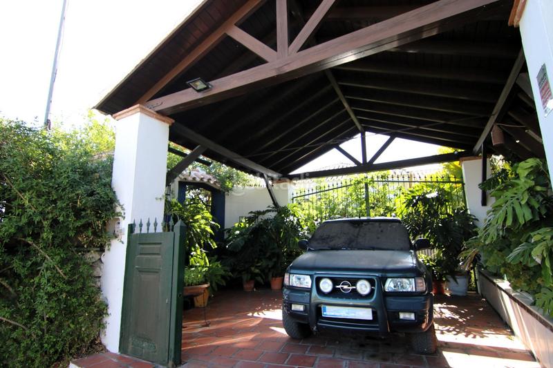 Foto 4e0abe45-a7d6-4265-9e22-5bc6fdbfbbda. Chalet mit parking in Coín