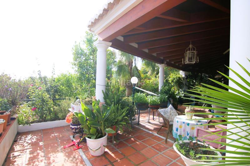 Foto f0a65376-72fa-464f-b680-35440be5fed5. Chalet mit parking in Coín