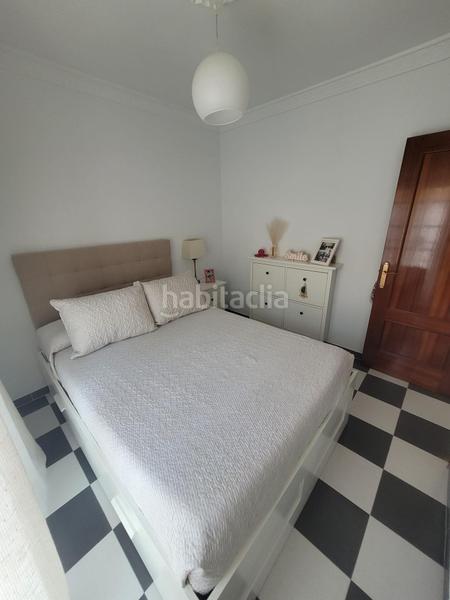 Foto c8de44e0-e0c7-4ecf-840c-b738df8f9acc. Casa adosada casa en venta lista para entrar a vivir 160 m2 construidos, terraza y plaza de aparcamiento en Coín