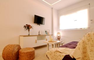 Appartement à Calle encina 1. Apartamentos a estrenar de una habitación en planta baja