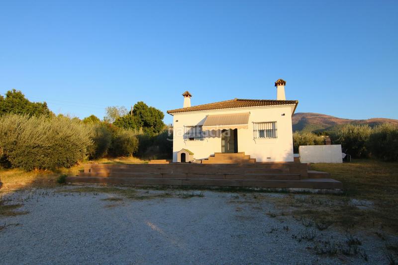 Foto 3fbe2606-1040-4b6b-af0a-6aea48e1e0fa. Casa con parcheggio in Centro Alhaurín el Grande