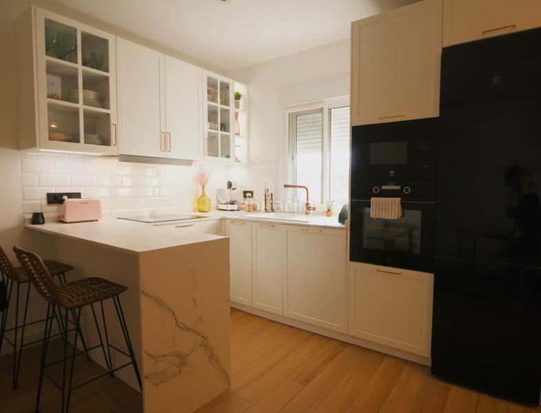 Foto 5f4e28ee-1602-4290-bd20-756bcb1ab0e3. Casa con parcheggio in Centro Alhaurín el Grande