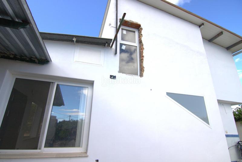 Foto b7113550-b71e-4a16-ad8e-faf28ebe0529. Maison avec parking dans Coín