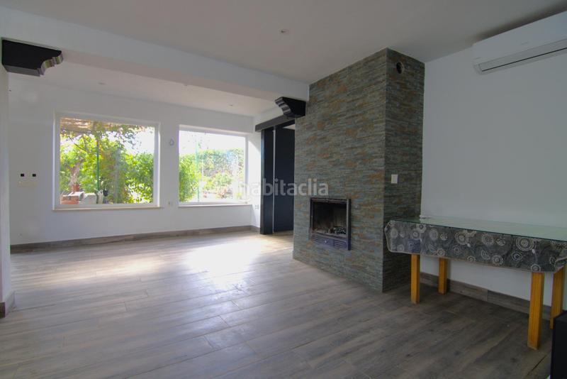 Foto de7bdae4-3b4f-46ca-aec1-4751a690327d. Maison avec parking dans Coín