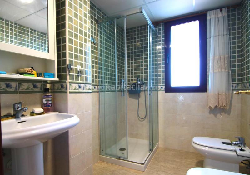 Foto 530099c4-9012-4298-b9af-1c890d3be15d. Dúplex amb aparcament a Coín