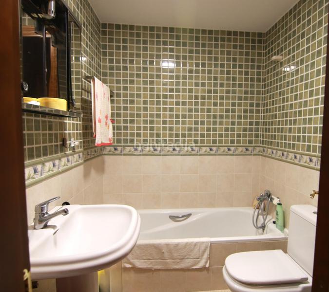 Foto 92117a37-7d1d-4440-81d7-0379140808c4. Dúplex amb aparcament a Coín