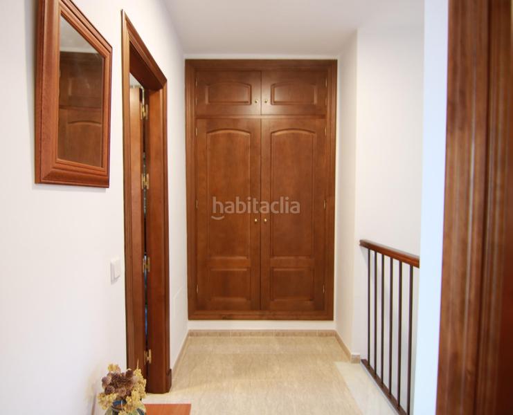 Foto e3cc97b4-aedb-4f2b-998e-1574fcfbe775. Dúplex amb aparcament a Coín