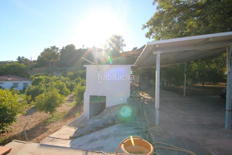 Foto a6032c4d-6a71-4ec4-ae0d-001236c0856e. Masia amb aparcament a Álora