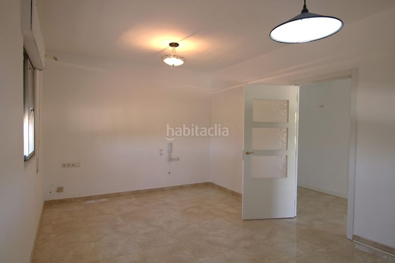 Foto a8310890-c979-4686-b9a9-66428ec755a9. Masia amb aparcament a Álora