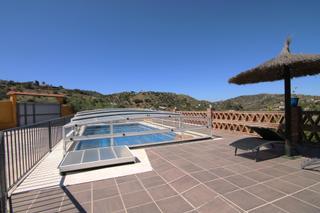 Maison à Monda. Casa rustica en monda, con garaje cubierto, piscina...