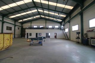 Nau industrial a Coín. Tres amplias naves industriales más terreno de 7000m2 en polg in