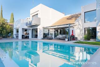 Xalet  Arlanza. Moderna casa de diseño en venta en urb. ciudalcampo