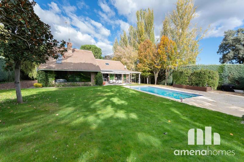 Foto 76f86db9-510c-4d57-bb9b-db7f404a6e0b. Chalet avec chauffage parking piscine dans Ciudalcampo